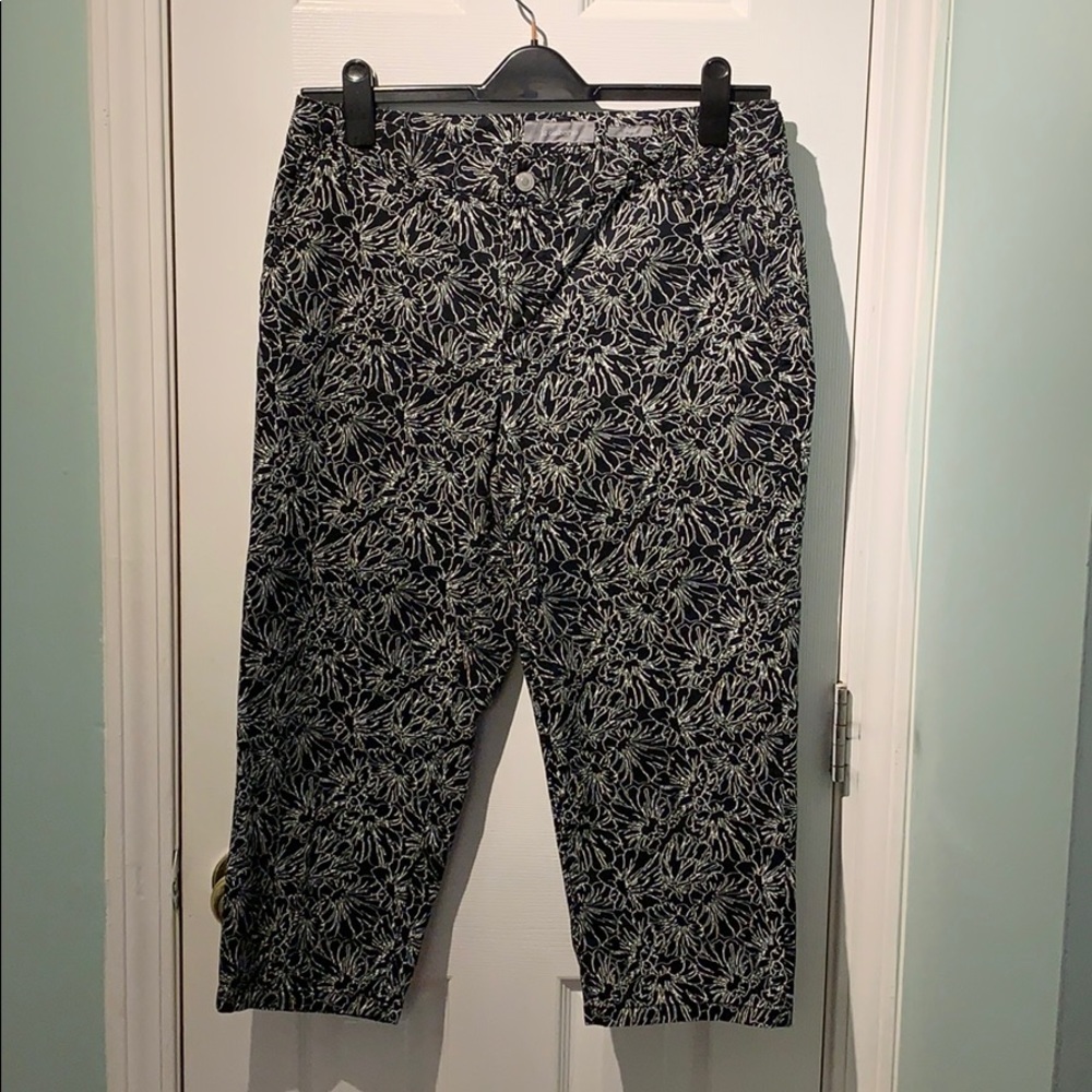 Liz Claiborne crop pants - Size 12